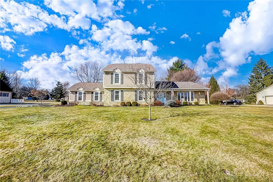 600 Windmere Dr photo 1