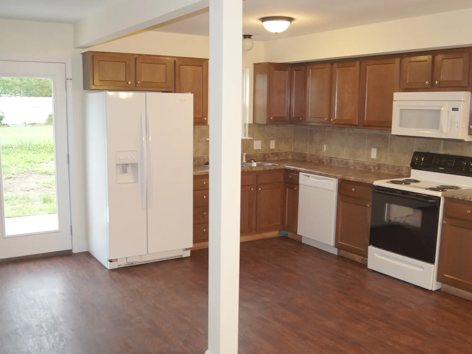 603 W Gay - G1 — Photo 3