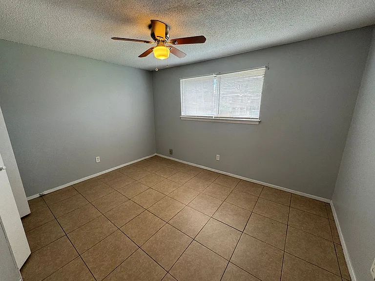 151 N Belvedere Blvd — Photo 30