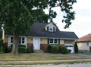 3747 Ferndale Dr, Wantagh, NY 11793