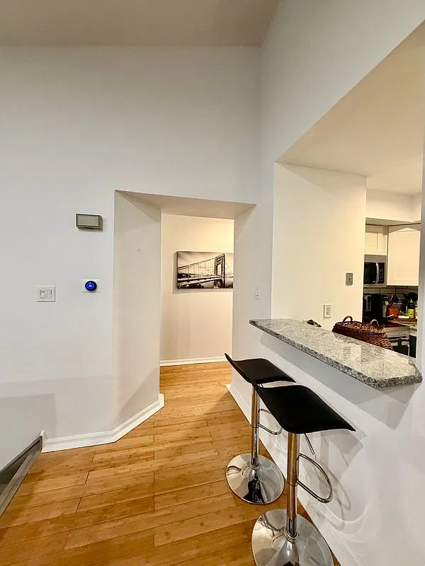 1 bed, 1.0 bath, 761 sqft, $2,000 — Photo 3