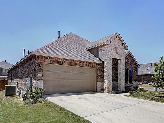 2nd image of 11008 Bruneau Trl