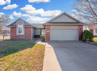 1949 N Stoney Point Ct, Wichita, KS 67212