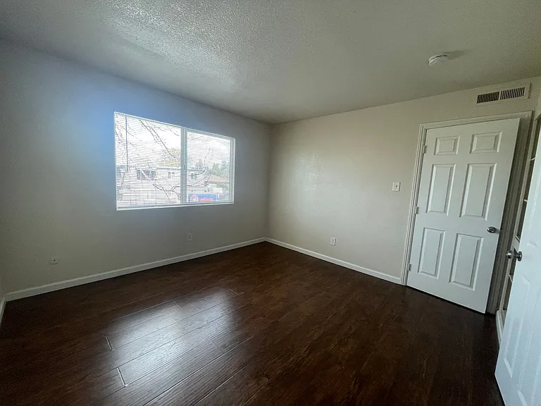 5630 Odea Dr — Photo 9