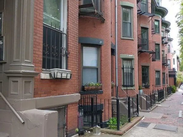 84 Chandler St APT 8, Boston, MA 02116