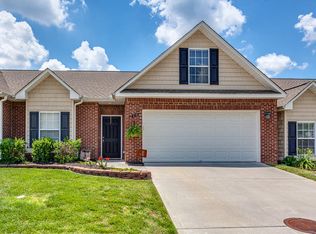 1467 Remington Grove Ln, Knoxville, TN 37909