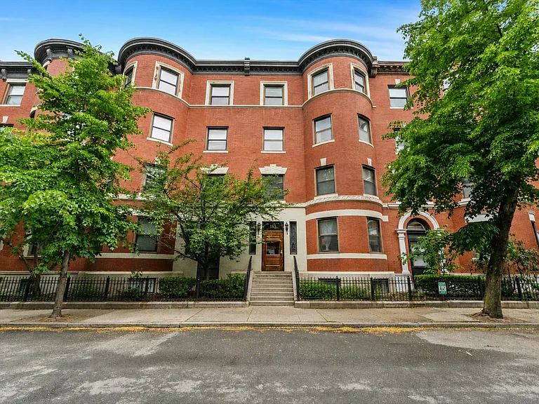 103 Gainsborough St #102 — Photo 6