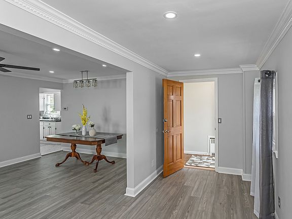 5th image of 53 Washington Ave APT 1