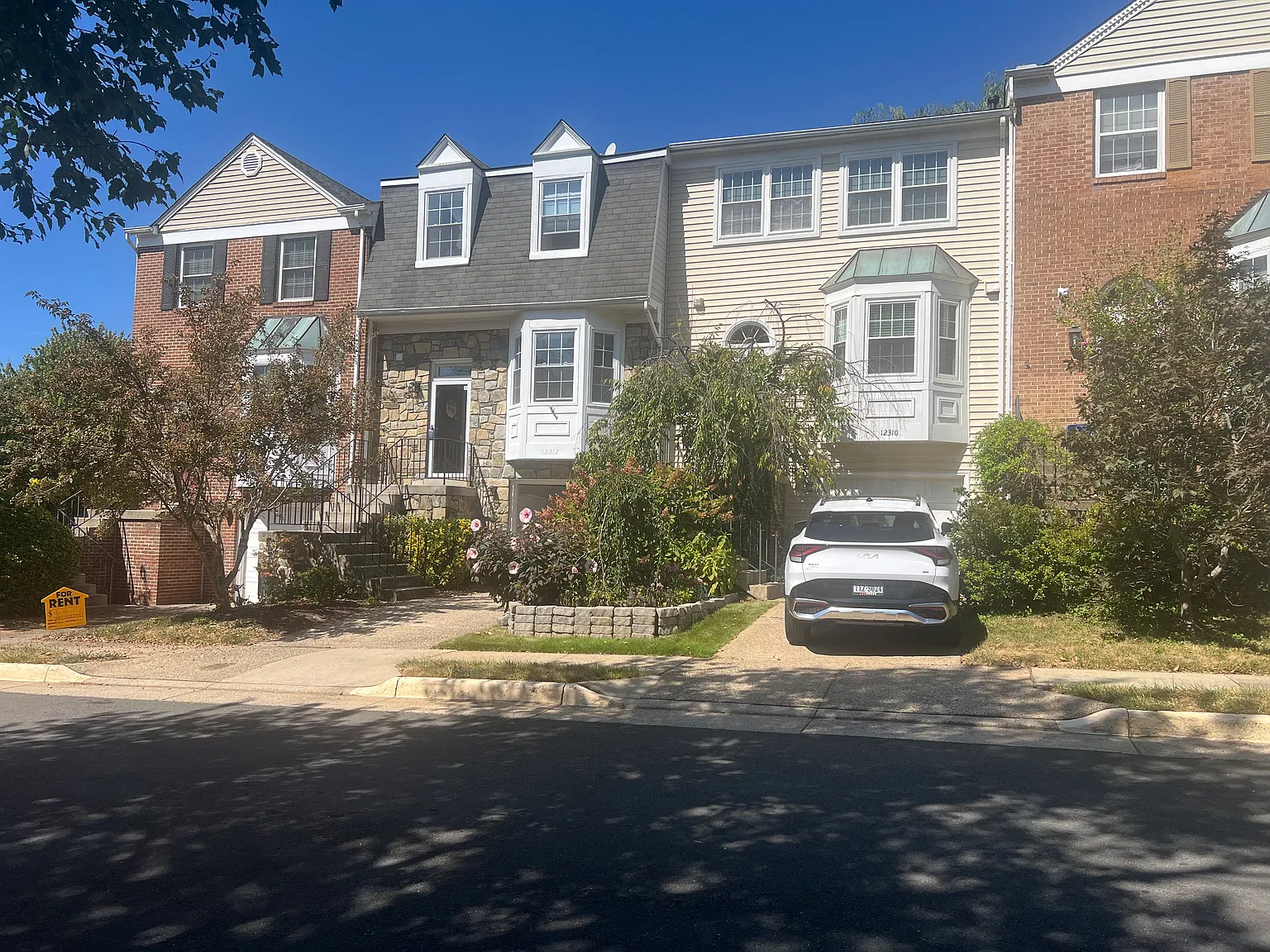 3 bed, 1457 sqft, $2,995 — Photo 1