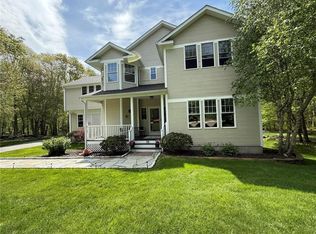 36 Jasmine Cir, North Kingstown, RI 02874