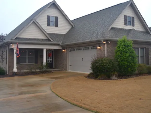 1836 Forrest Pointe Dr, Auburn, AL 36830