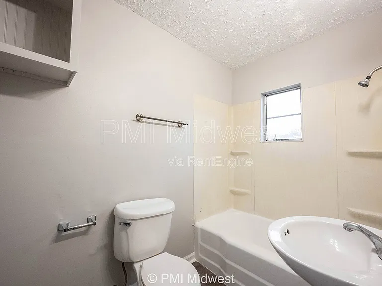 524 W 23rd St #2 — Photo 7