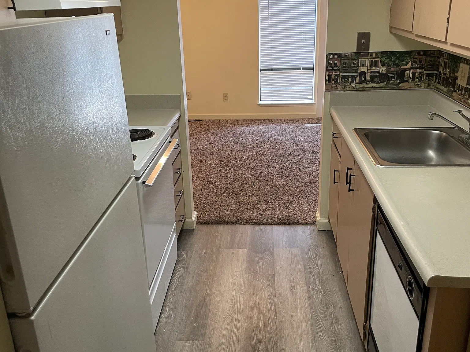 2 bed, 1000 sqft, $1,700 — Photo 4