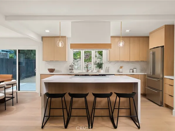 4282 Robbins St, San Diego, CA 92122