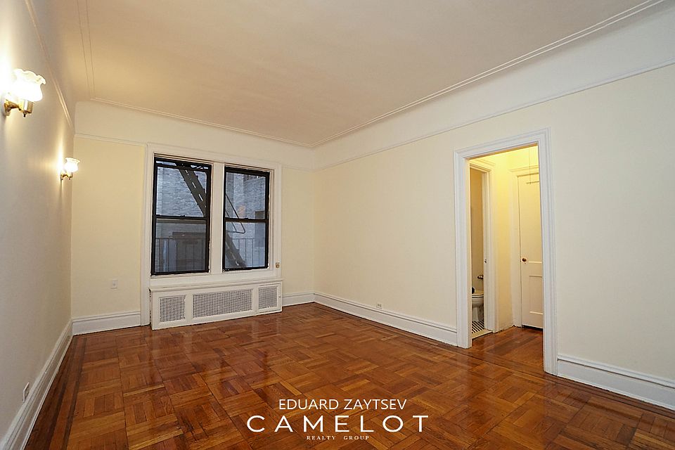 1st image of 25 Eastern Pkwy APT 2E