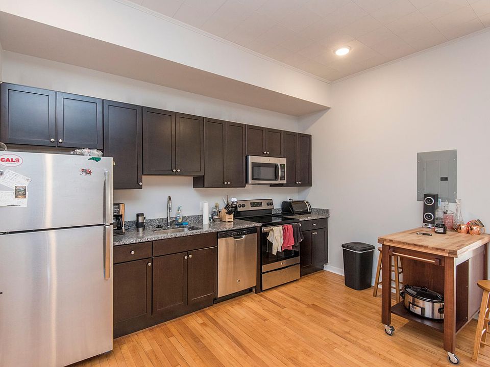1st image of 237 Bridge St #301