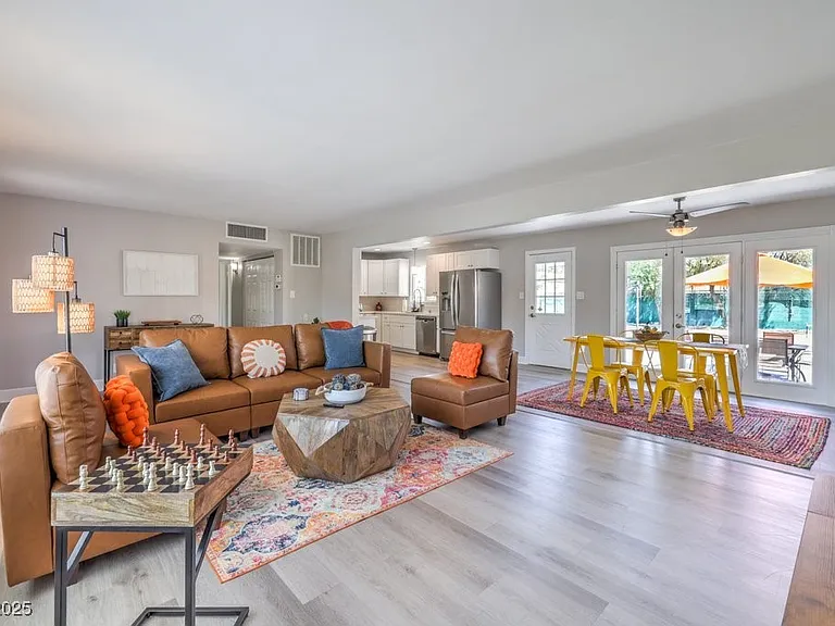 2400 Sherman Pl — Photo 3
