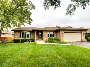 671 Newcastle Rd, New Lenox, IL 60451
