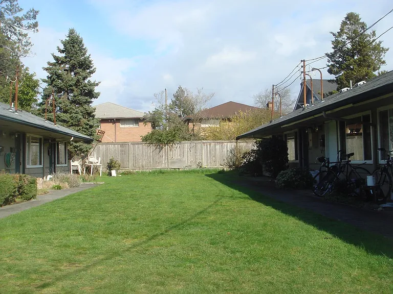 6538 Ravenna Ave NE #1 — Photo 7