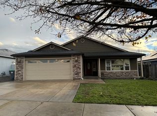 1710 Pearl Eye Ln, Medford, OR 97504