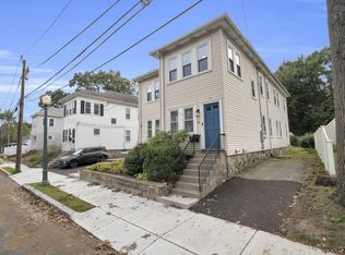 6 Stirling St #2, Andover, MA 01810