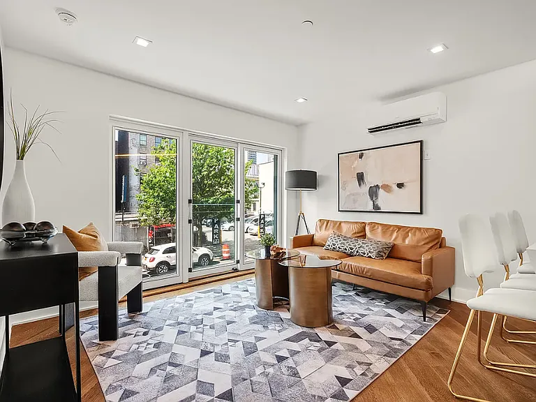 553 W 182nd St #2F — Photo 7