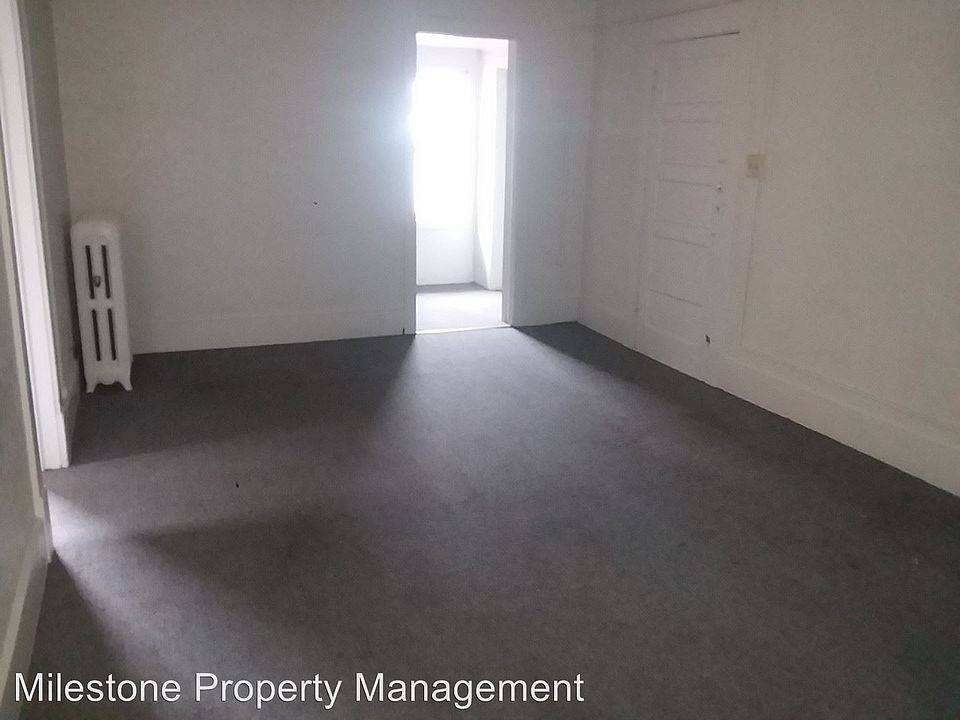 French 601 N. Montana Apartments Miles City, MT Zillow