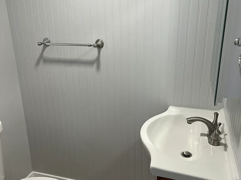 2205 Cardinal Ct — Photo 5