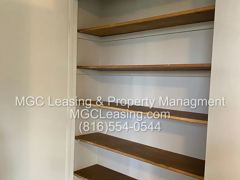 515 Sky Vue Dr — Photo 6