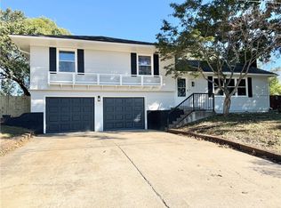 805 Pike St, Butler, MO 64730