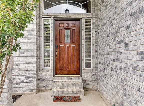 3rd image of 609 San Clemente Dr