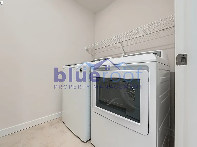 12935 SW Tabor Ter — Photo 16