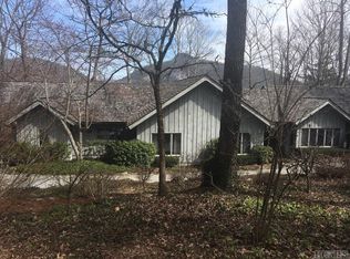 591 Heaton Forest Rd, Cashiers, NC 28717