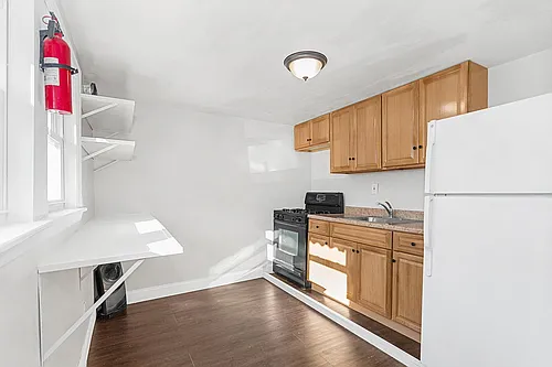 505 12th Ave #505 Photo 1