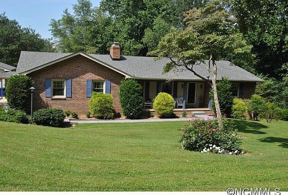 1st image of 205 Crestview Dr