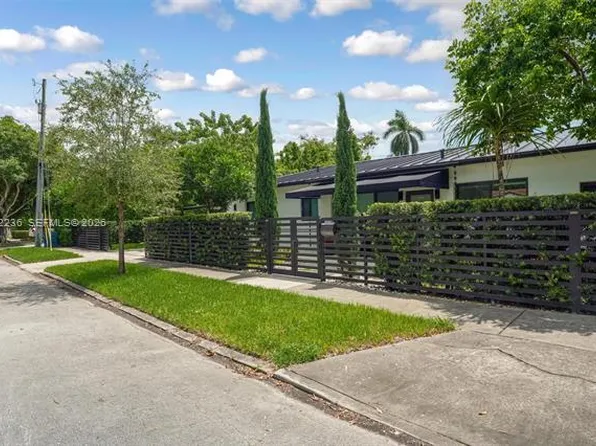 2484 SW 25th St, Miami, FL 33133