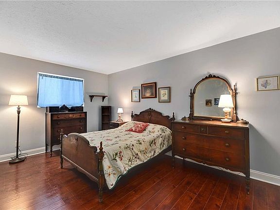 4th image of 27413 Westown Blvd APT 1602