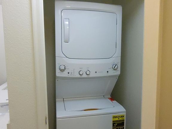 4th image of 1247 Lakeside Dr #3027