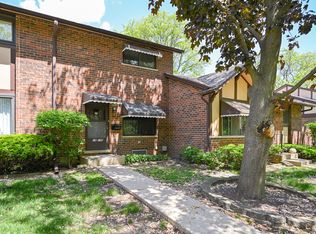 18W170 16th St, Villa Park, IL 60181