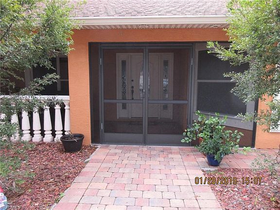 3rd image of 1514 SE 15th Pl