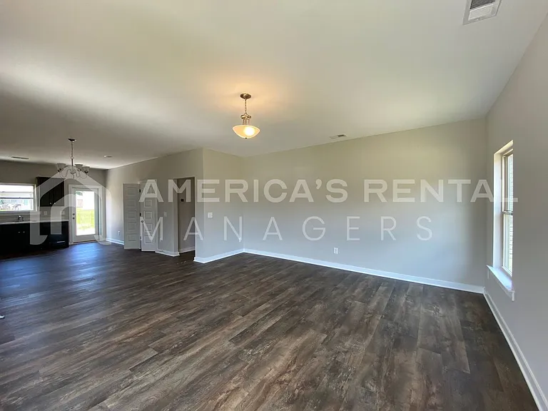 68 Water Oak Dr — Photo 4