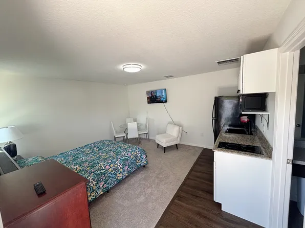 3051 SE East Blackwell Dr, Port Saint Lucie, FL 34952