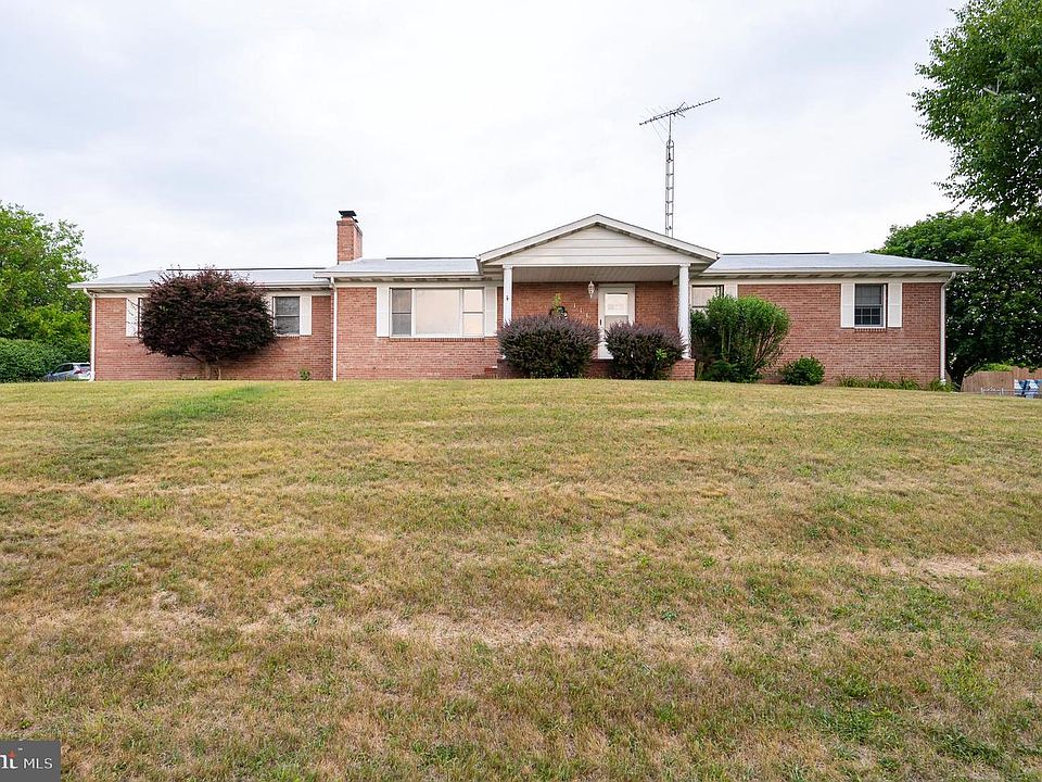 1st image of 111 Clifford Dr