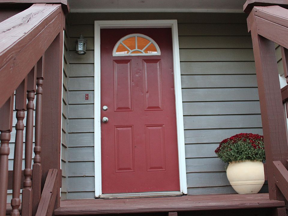1st image of 549 Hearth Pl
