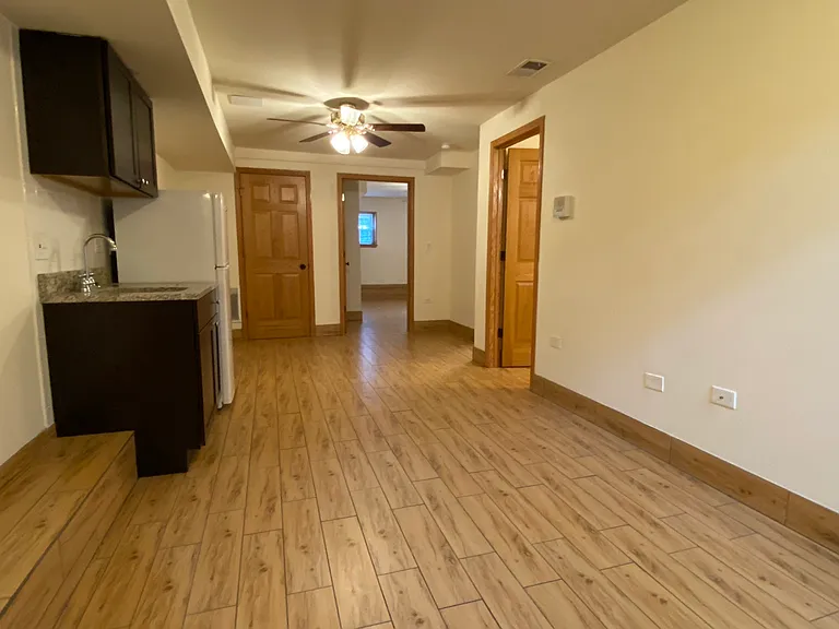 1535 West Addison — Photo 63
