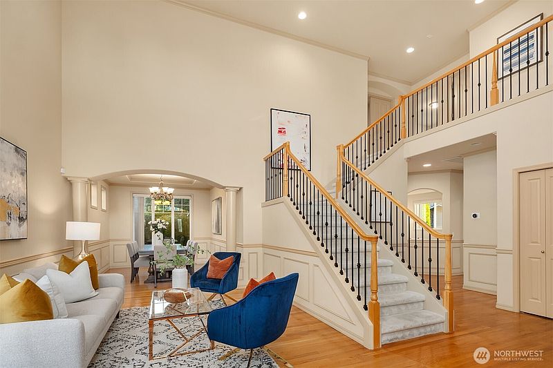 4th image of 21331 37th Avenue SE