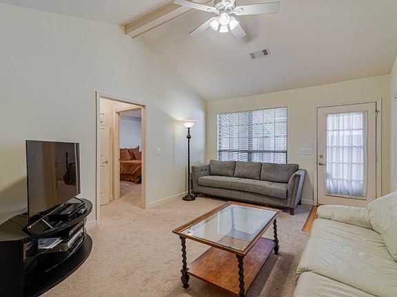 4th image of 6023 Sunrise Cir