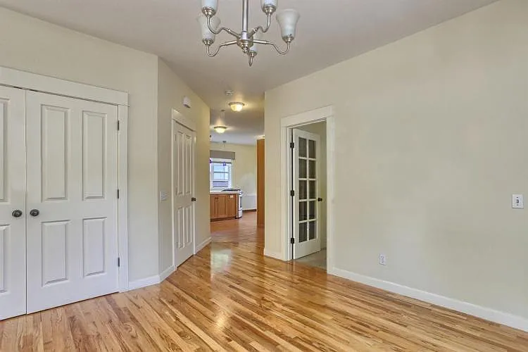 801 Blaine St — Photo 10