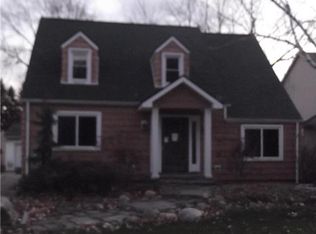 636 Vanderpool Dr, Troy, MI 48083