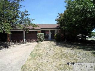 2107 E Mitchell St, Arlington, TX 76010